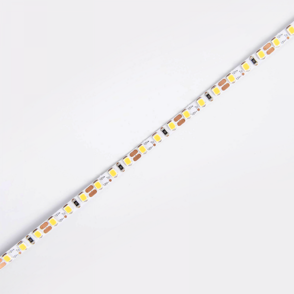 Світлодіодна стрічка COLORS 120-2835-12V-IP20 8.4W 770Lm 6000K 5м (D8120-12V-5mm)